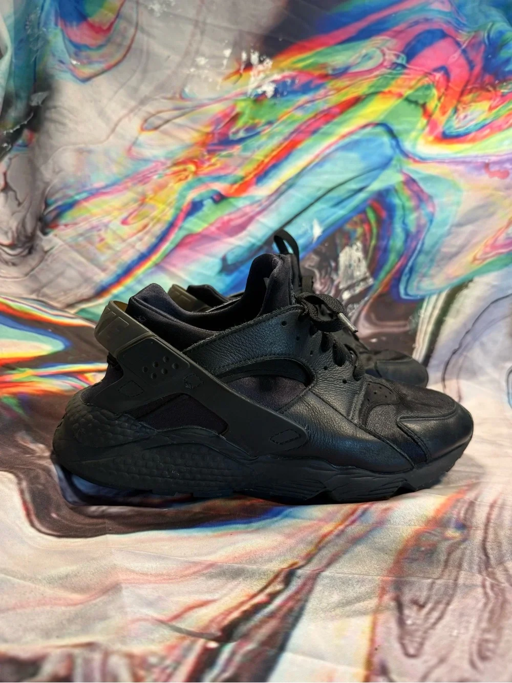 Women’s 10.5 Nike Black Athletic Sneakers - Classic All-Black Style